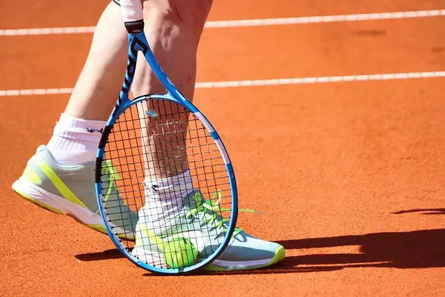 Les Techniques de Service les Plus Impressionnantes au Tennis