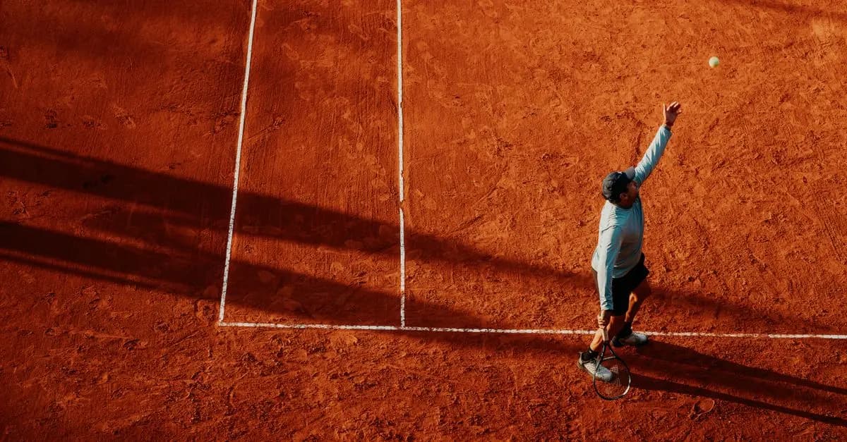 Les Meilleures Stratégies de Service au Tennis pour Devenir Champion