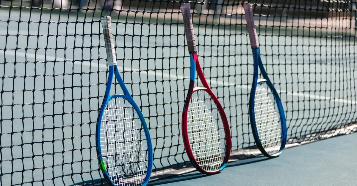 Les Meilleures Raquettes de Tennis : Guide d'Achat Complet