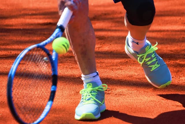 Les Secrets des Étoiles du Tennis : Techniques de Jeu à Connaître